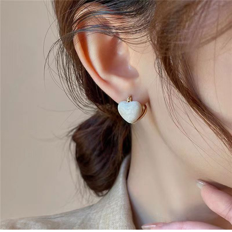 1 Pair Quantity 1 Pair Lady Heart Shape Enamel Alloy Drop Earrings