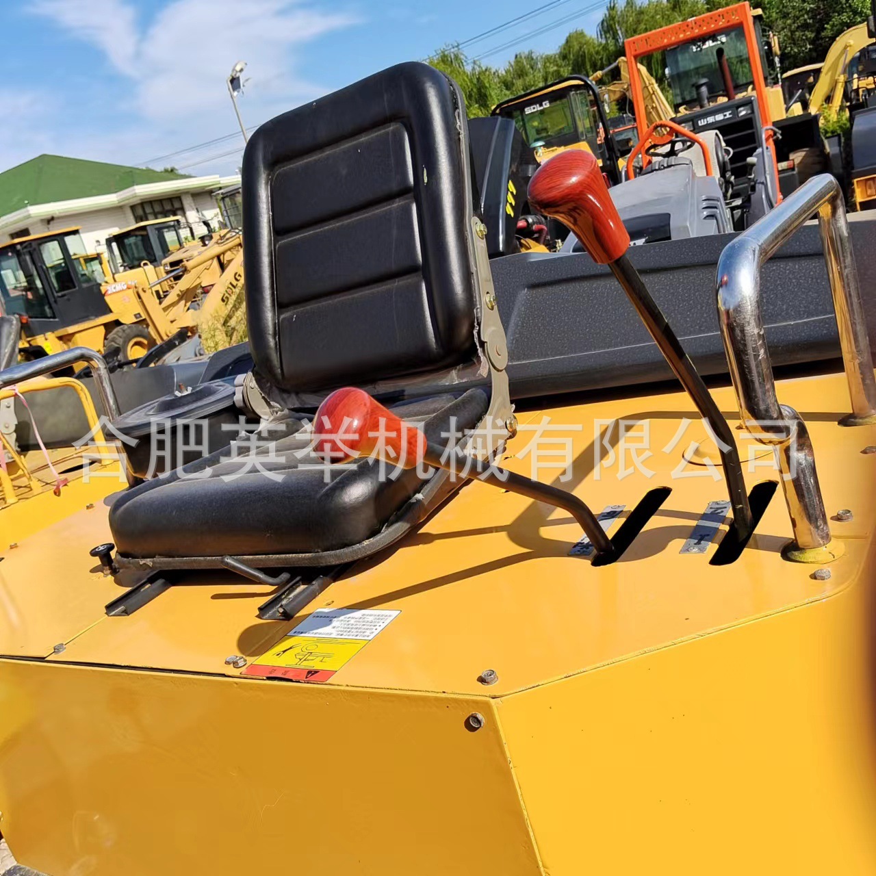 90% nuevo rodillo XCMG 3 toneladas rodillo XCMG 6 toneladas rodillo vibratorio exportación transfronteriza rodillo pequeño