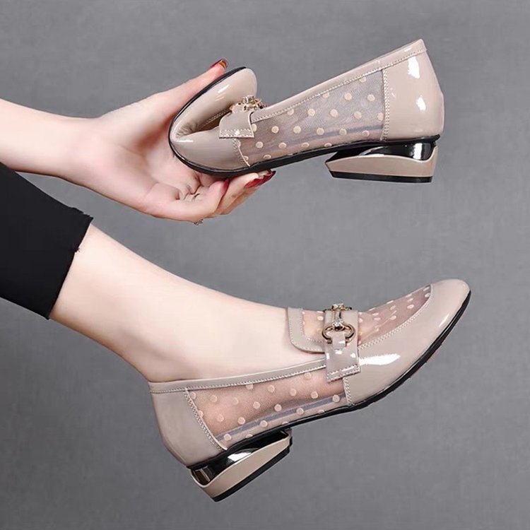 Mesh Soft Leather Shoes 2025 New Hollow Low Heel Women's Sandals Summer Flat Soft Bottom Loafers Low-top Leather Shoes