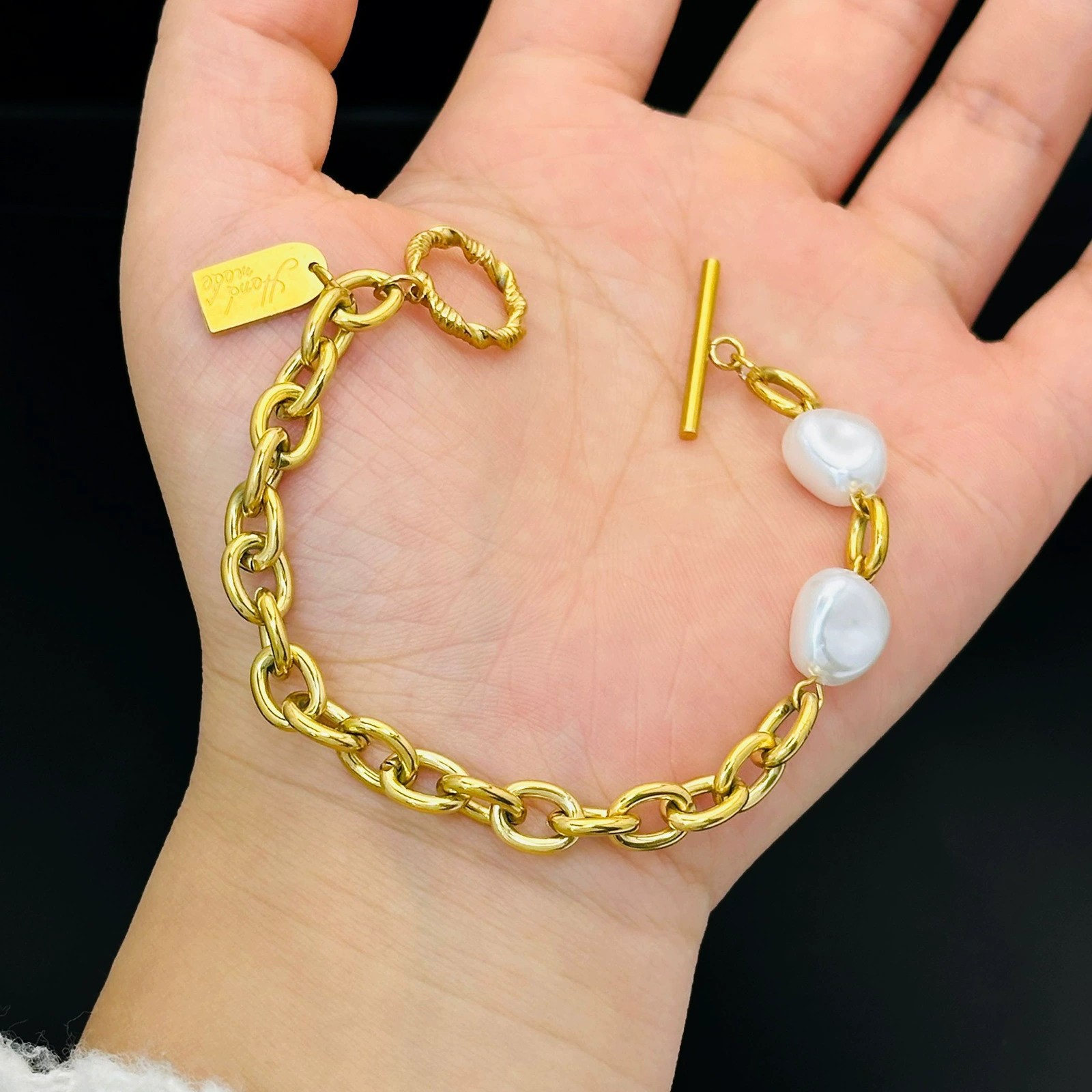 Pulsera de joyería de moda dorada de todo fósforo, lujo ligero, simple, nueva pulsera de acero de titanio que no se desvanece, trébol de cuatro hojas para mujer, transfronterizo