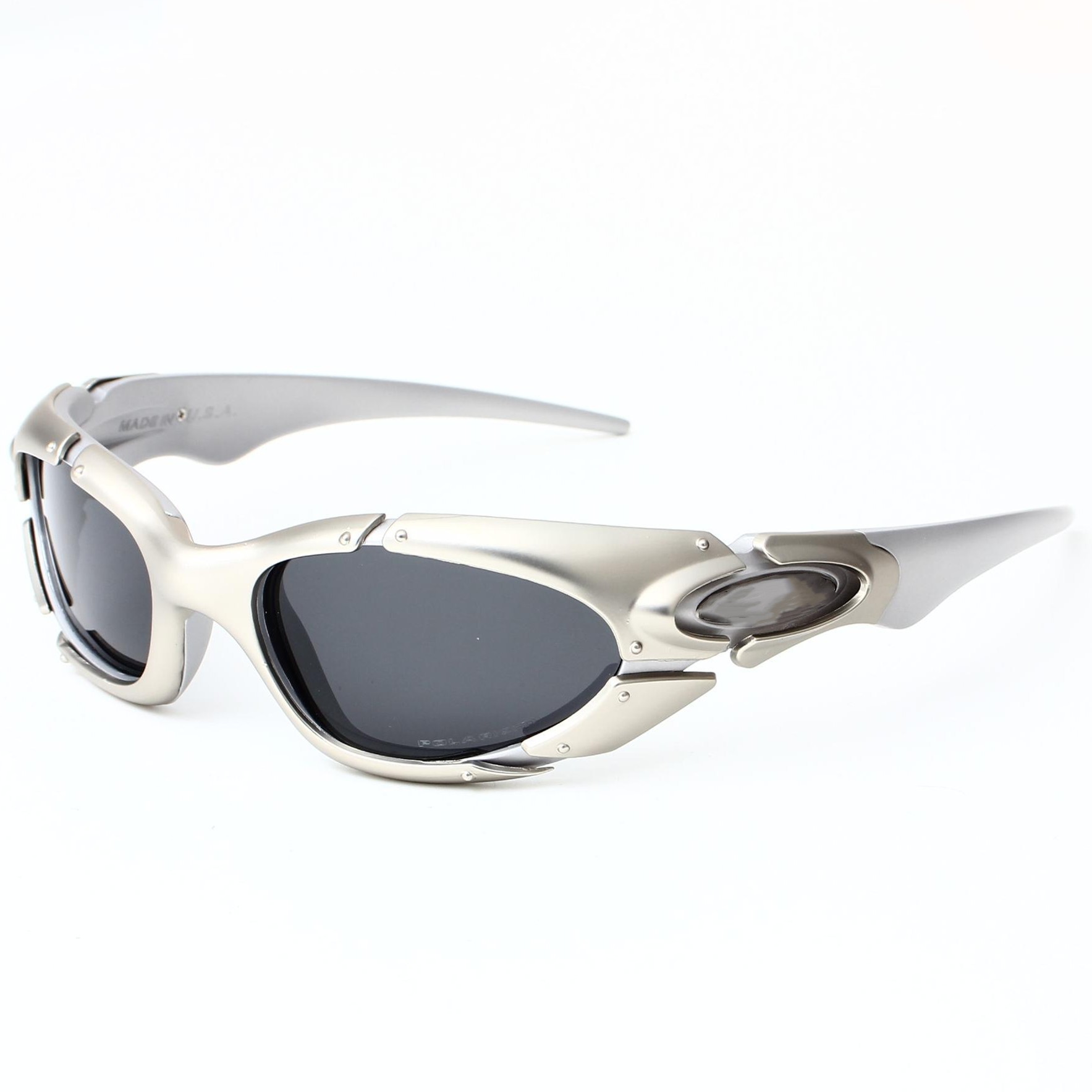 C3 silver black