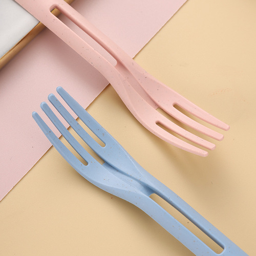 Creative outdoor travel portable set of wheat straw knife, fork, and spoon tableware