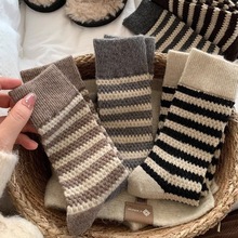 条纹袜子女中筒袜秋冬季加厚加绒保暖日系睡眠冬天长袜堆堆袜批发