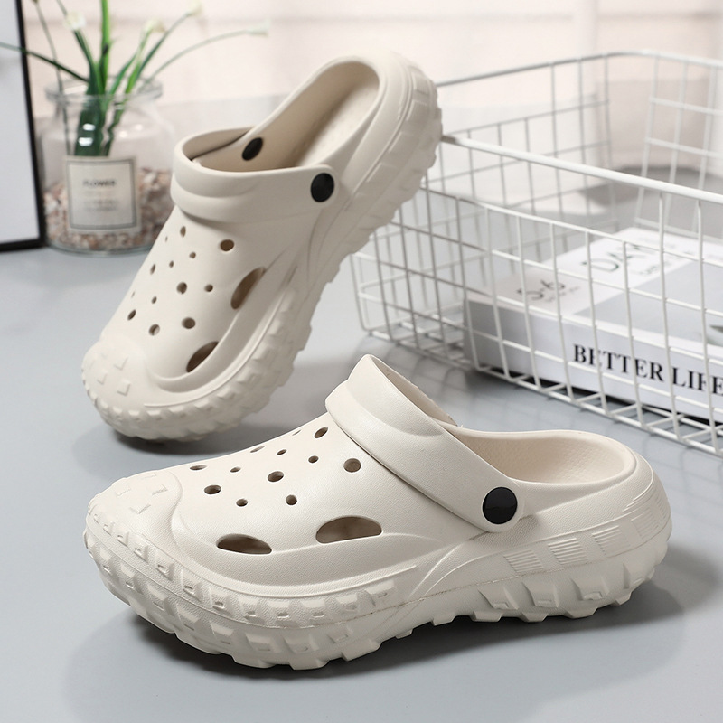 Croc Shoes for Women, New Summer Outer Wear, Cute Breathable Non-Slip Beach Shoes, Indoor Office Sandals for Men