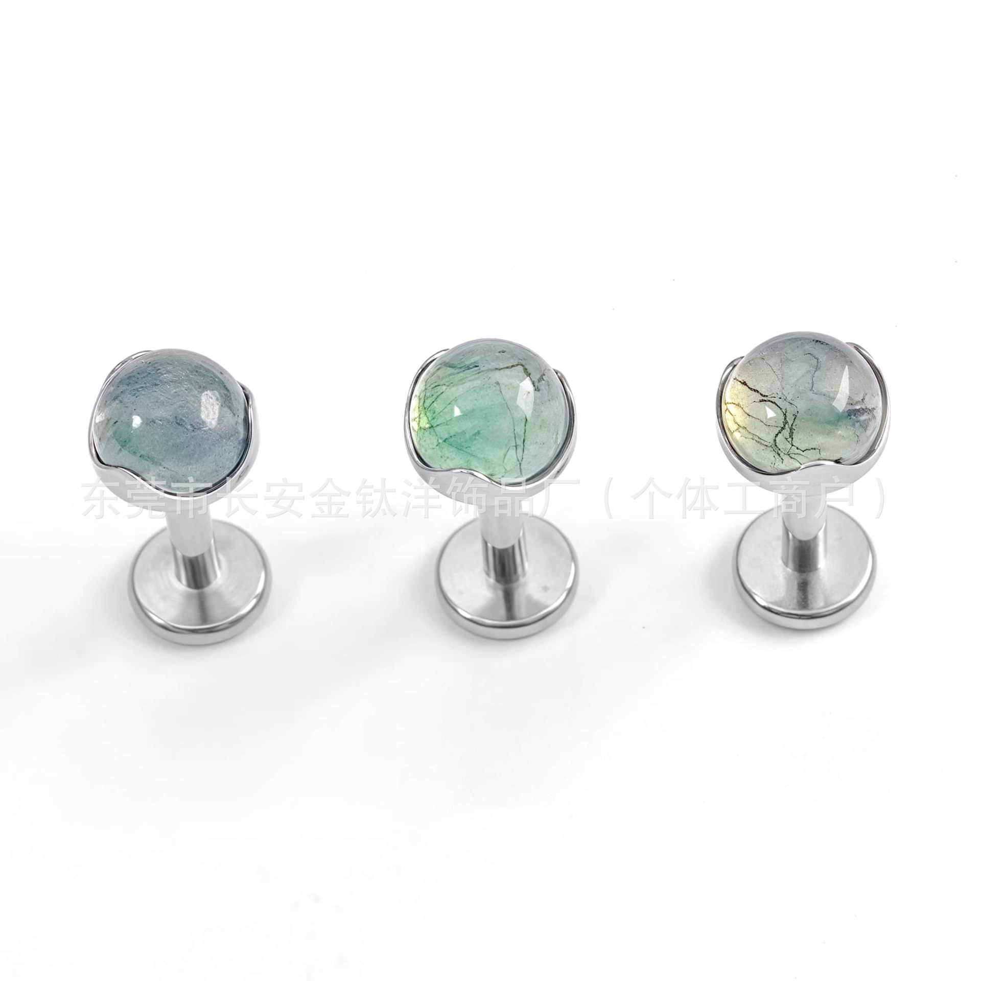 Pointed titanium steel lip stud product view