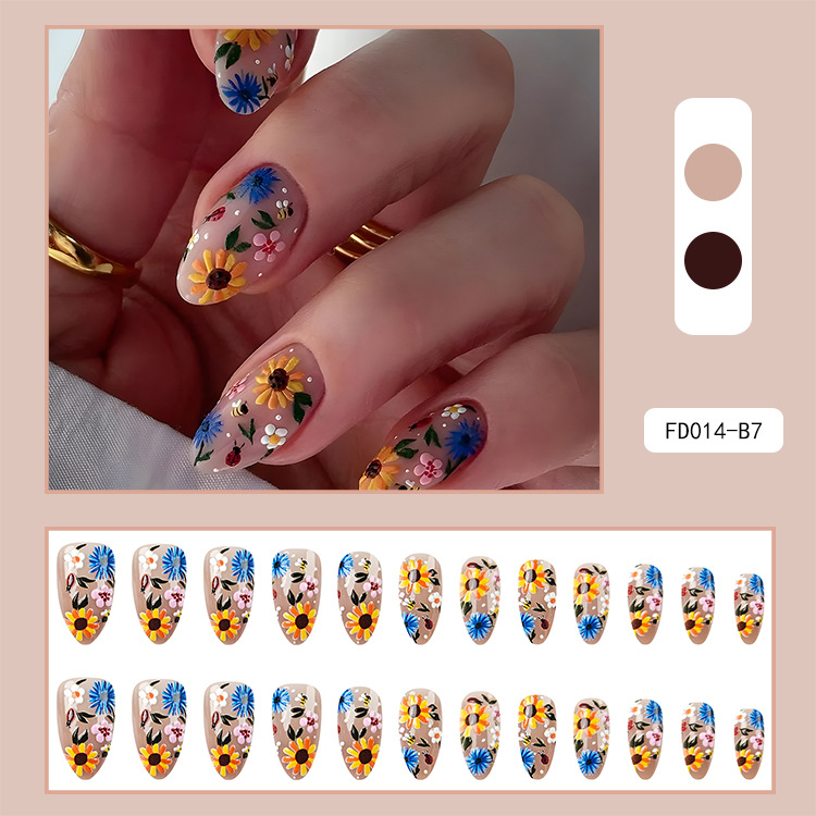 Uñas postizas 3D estéreo blanqueadoras, muy vendidas, piezas de arte de uñas portátiles transfronterizas, pegatinas de uñas sencillas con un toque de alta gama, venta al por mayor