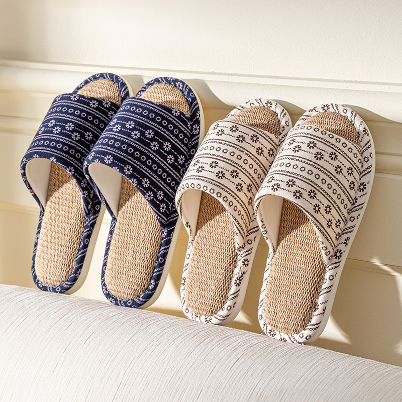 High value for money! Summer refreshing, breathable, non-slip, soft-soled cotton and linen slippers for couples, perfect for everyday wear at home High value for money! Summer refreshing, breathable, non-slip, soft-soled cotton and linen slippers for couples, perfect for everyday wear at home