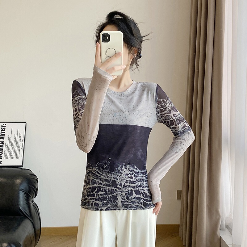 东南亚2025秋新款定位网纱印花圆领长袖t恤女时尚修身打底衫潮|undefined