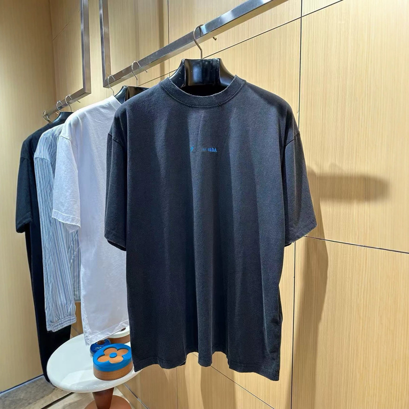 Cross-border European station Balenciaga letter embroidery loose cotton short-sleeve T-shirt for men, round neck, trendy, casual, versatile Cross-border European station Balenciaga letter embroidery loose cotton short-sleeve T-shirt for men, round neck, trendy, casual, versatile