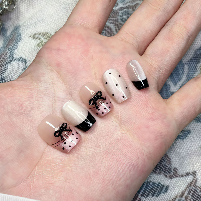 Purely Handmade Manicure, Wearable Nails, Lace Polka Dot Bow, French Stereo Nails, Black Whitening Cat Eye Fake Nails Purely Handmade Manicure, Wearable Nails, Lace Polka Dot Bow, French Stereo Nails, Black Whitening Cat Eye Fake Nails