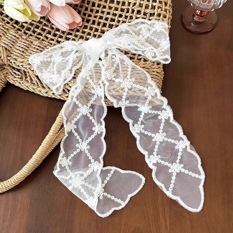 24 diamantes blancos