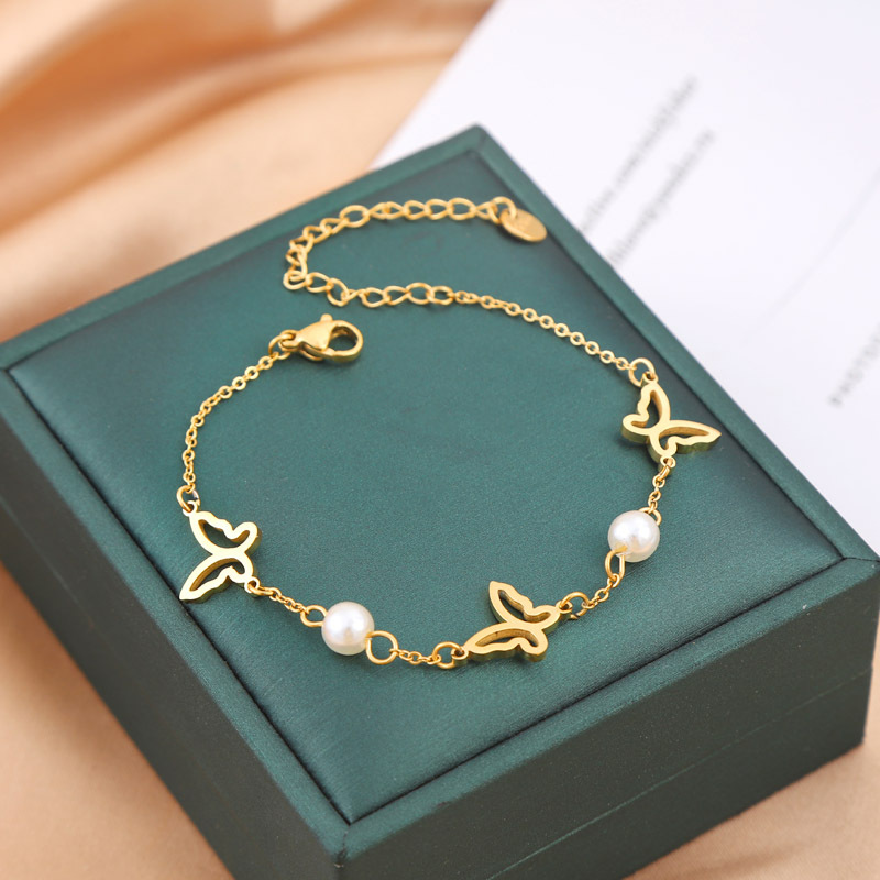 Estrellas huecas mariposas perlas de moda retro acero inoxidable chapado en oro 18k titanio pulsera de acero transfronteriza regalo de novia image 3