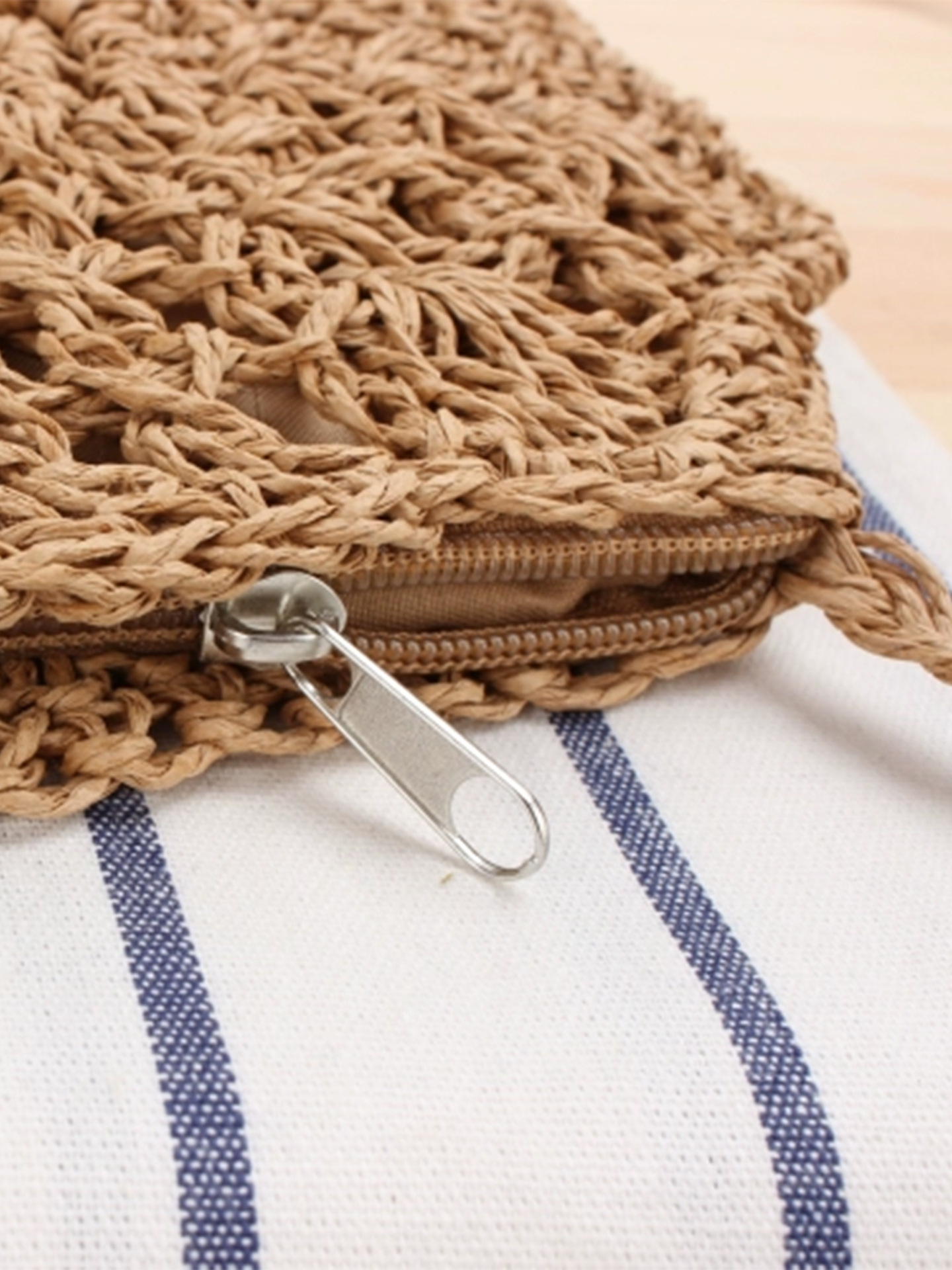 One-piece new simple and fashionable star anise hollow paper rope…