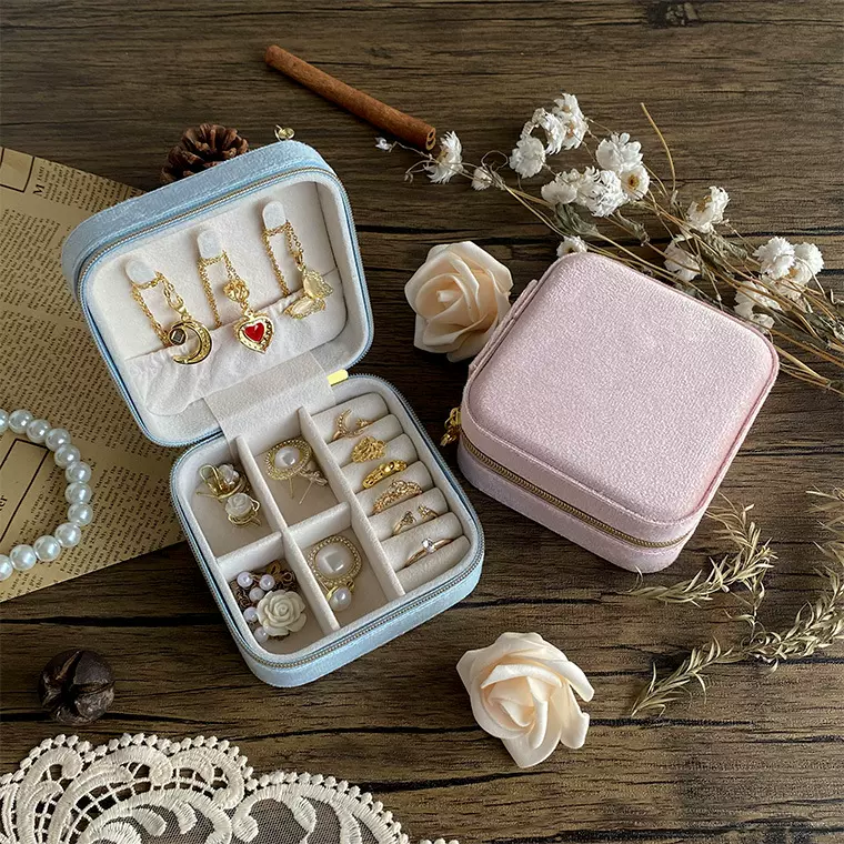 新款丽丝绒布现货批发女士戒指耳环项链饰品盒旅行便携珠宝收纳盒