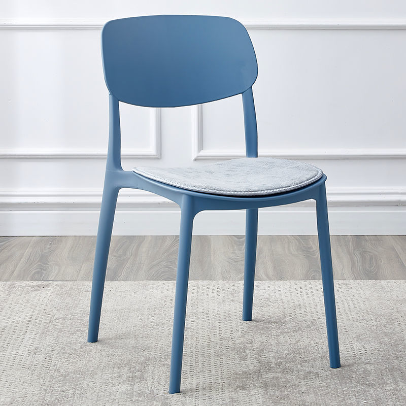 쿠션과 블루 공작