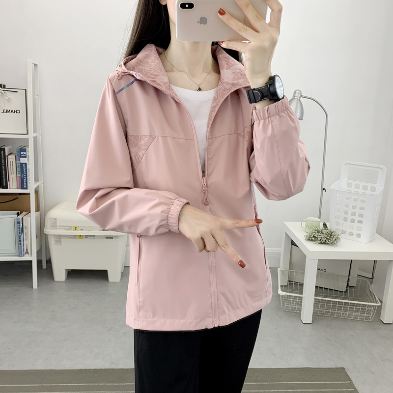 Primavera y otoño doble cara vestir ropa de asalto mujer al aire libre una sola capa de chaqueta con sombrero a prueba de viento camuflaje traje de montaña chaqueta de manga larga hombre