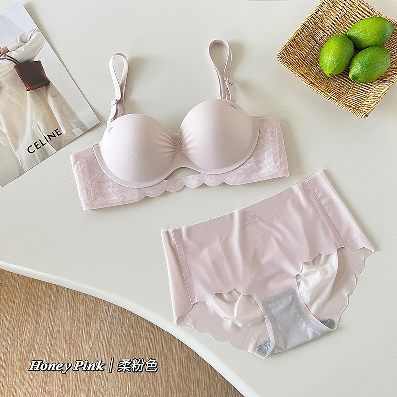 소프트 핑크 슈트