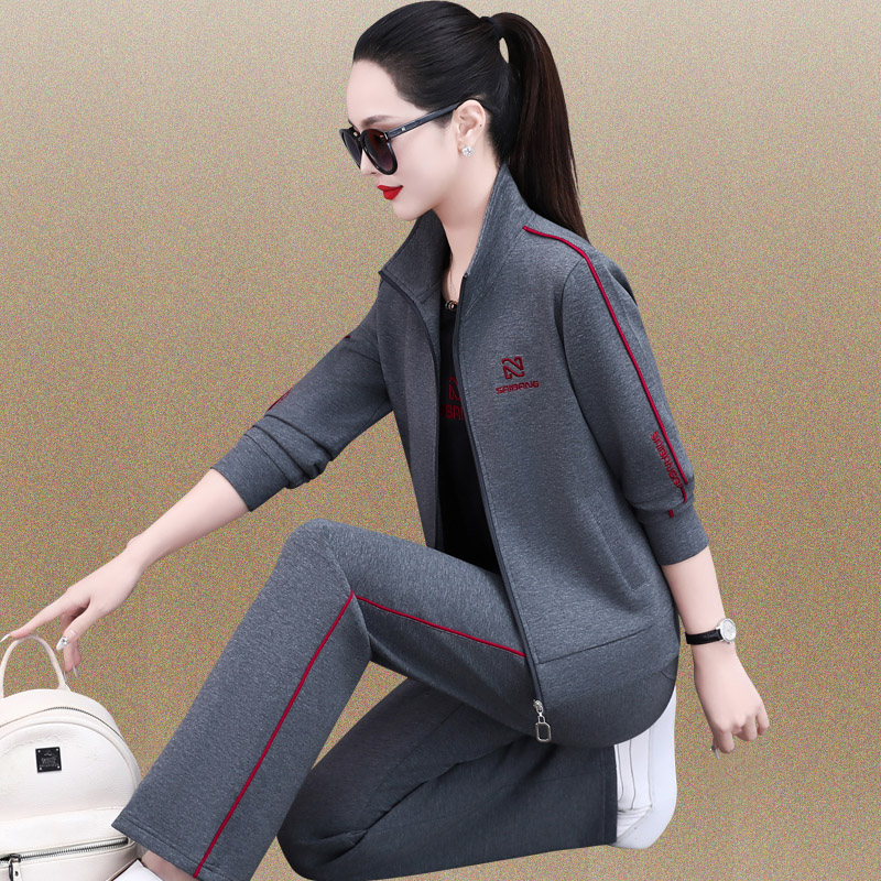 Brand Sports Suit for Women, Spring and Autumn 2026 New Style, Age-Reducing Casual Sweatshirt, Large Size Loose Running Suit, Three-Piece Cotton Set