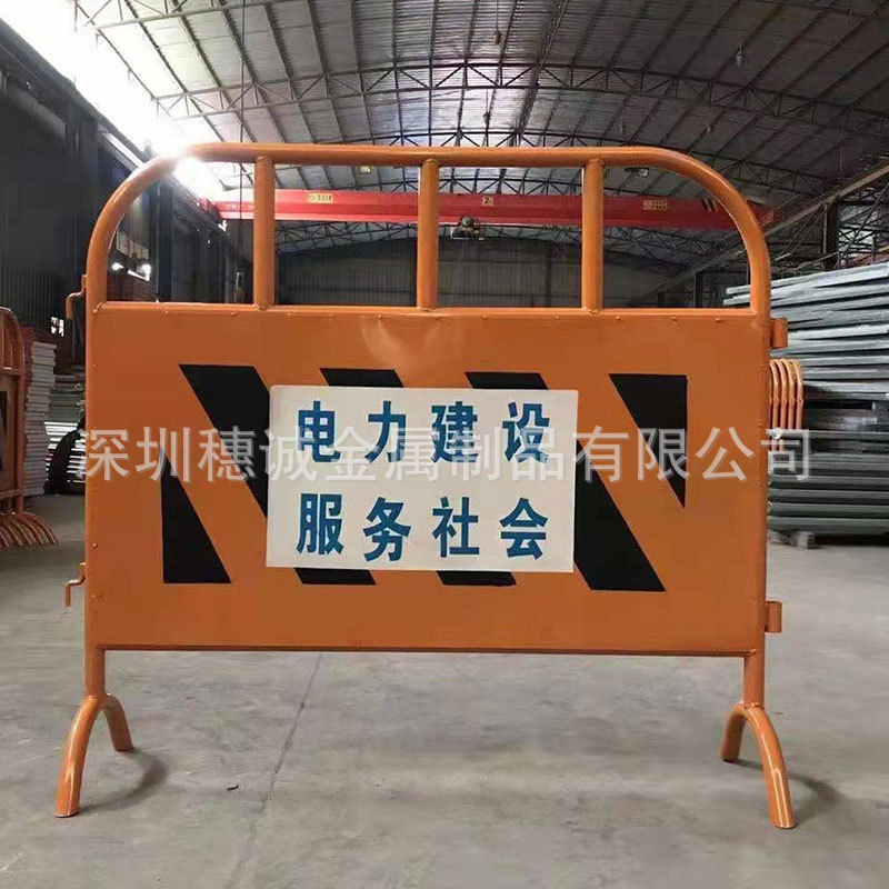 厂家供应可移动市政铁马施工临时护栏32管带板不锈钢铁马交通设施