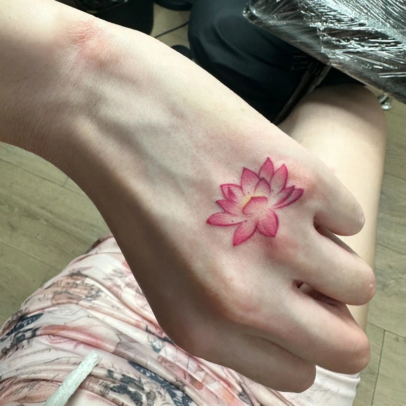 Lotus Flower Beautiful and Fresh Colorful Dopamine Waterproof Tattoo Stickers Washable for Students