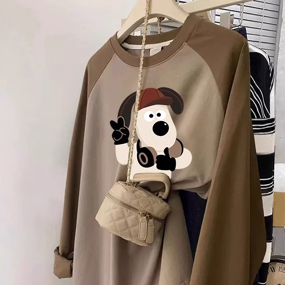 어깨 티셔츠 여성용 긴 소매 2024 가을과 겨울 새 플러스 사이즈 통통녀 느슨한 슬림베이스 셔츠 내부 스크럽 탑