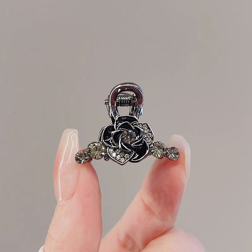 Elegant orchid-style delicate floral mini hair clip for princess side fringe with high-end camellia design, forehead fringe clip