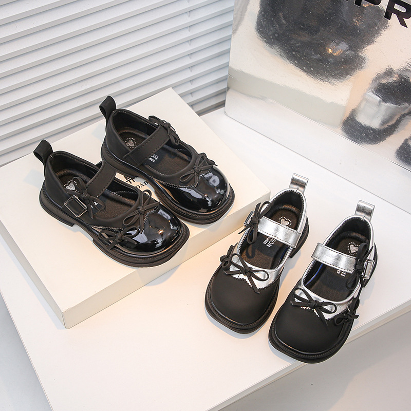 Zapatos de cuero de niñas primavera y otoño 2026 nuevos zapatos de mujer pequeños zapatos de rendimiento negro suave de primavera y otoño zapatos de princesa de niños image 3