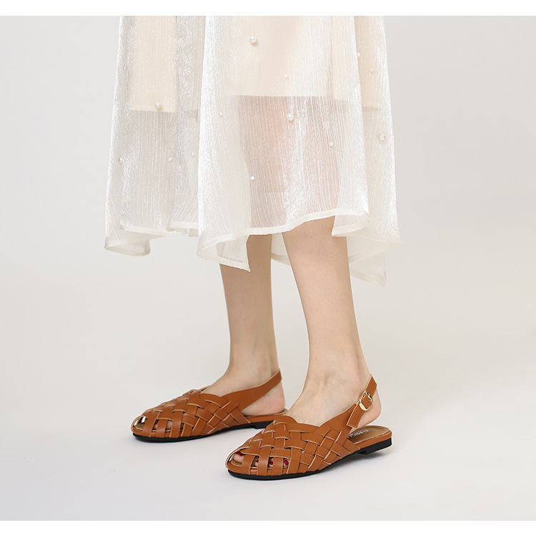 Woven Commuting Sandals With Closed Toe And Buckle Flat Sandals_voghion.com