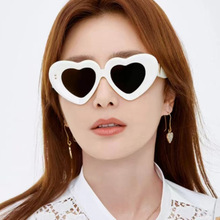 個性愛心寬邊米釘女士太陽眼鏡新款sunglasses歐美墨鏡批發太陽鏡