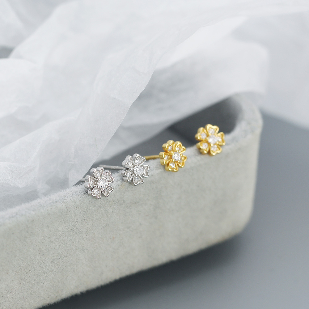 Sweet Flower Silver Plating Zircon Ear Studs 1 Pair