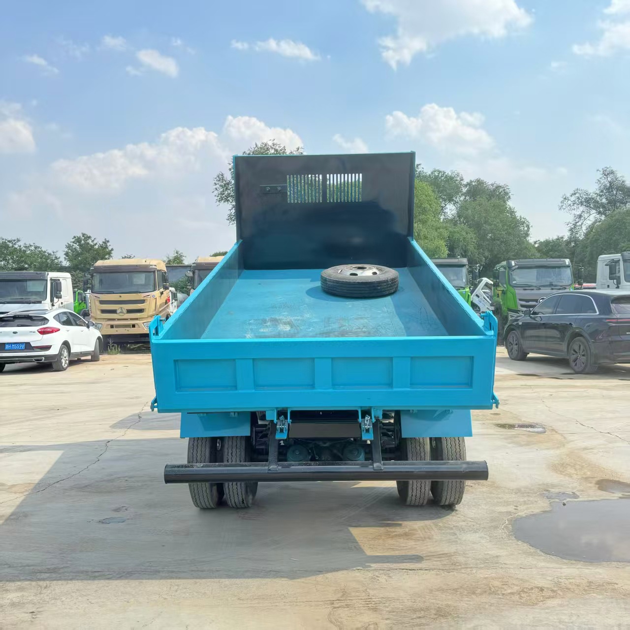 Manufacturer of cross-border Isuzu dump trucks, small dump trucks, light trucks, single and double row right-hand drive tipper trucks