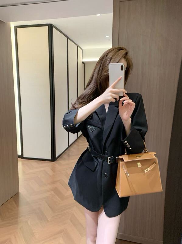 PD Triangle Logo Women's Blazer 2026 Spring and Autumn New Style High-End Casual Suit Collar Long Sleeve Solid Color Blazer PD Triangle Logo Women's Blazer 2026 Spring and Autumn New Style High-End Casual Suit Collar Long Sleeve Solid Color Blazer