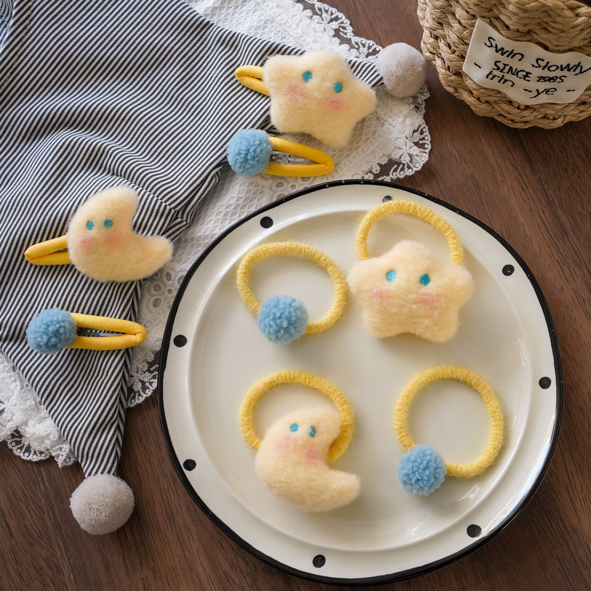 korean cartoon moon xingx children barrettes cute little girl plush hair ring autumn and winter new headdress hairpin