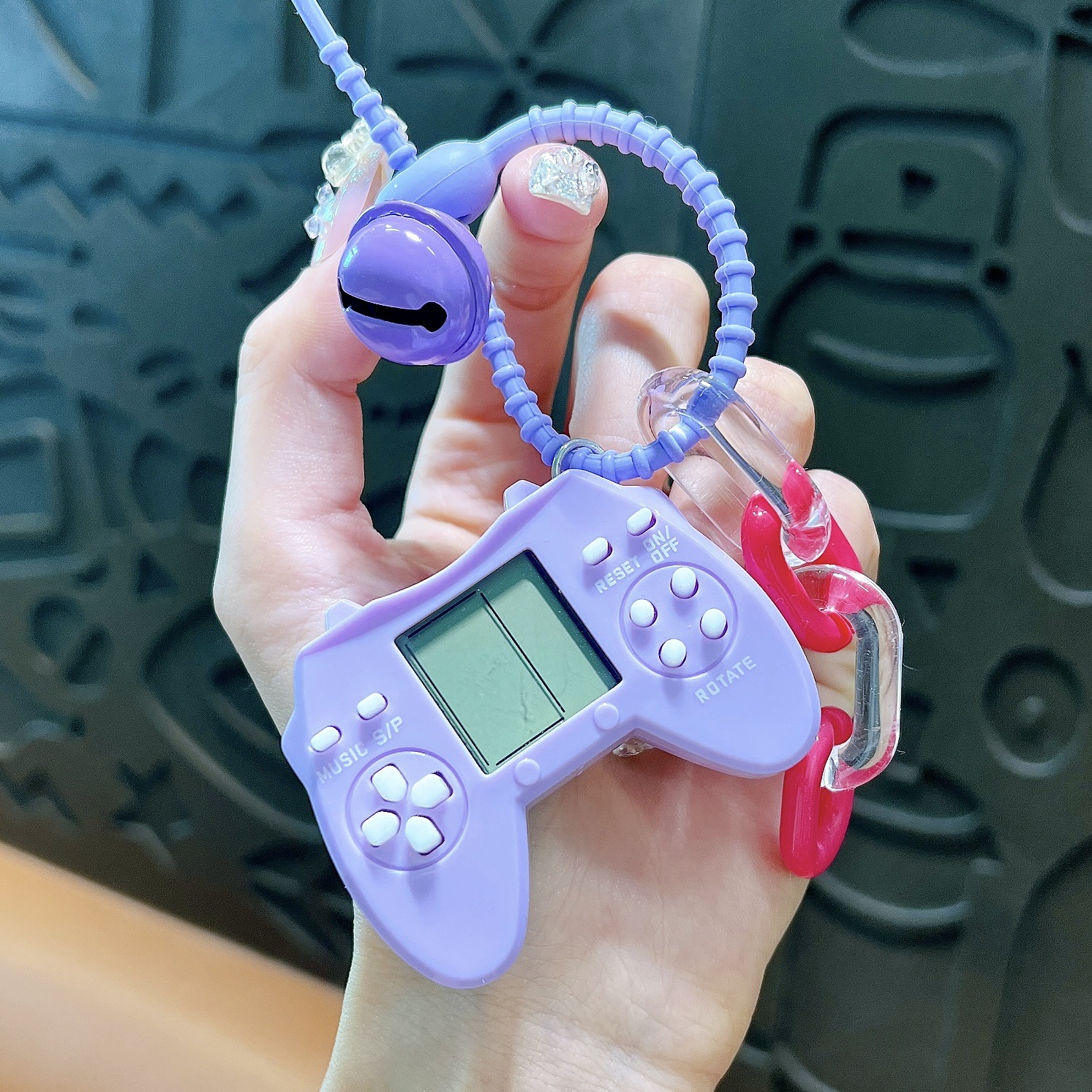 クリエイティブハンドヘルドロシアブロックゲーム機キーホルダー携帯バッグアクセサリー玩具プレゼント卸売り