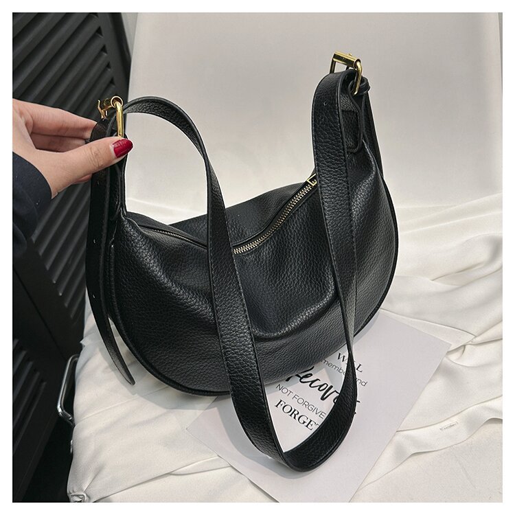 Simple and fashionable for women 2024 new color contrasting single shoulder saddle casual versatile crossbody dumpling_voghion.com