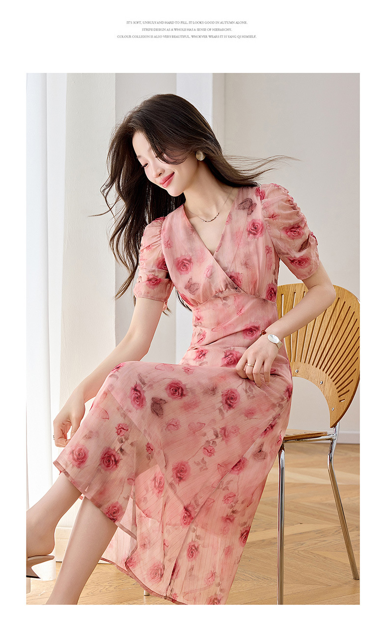 Đầm maxi nữ cổ V thắt eo in hoa dáng dài WA9513 — Hoa hồng chi tiết 16