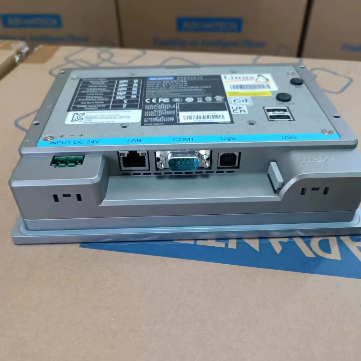 Advantech 7-inch touch screen computer PC-71W-N10PA supports IEEE 802.3AT POE-PD function