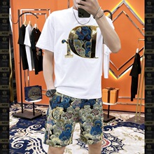 �ļ���ʿ�r�г������b����С��T����ѝ�A�I����Ӣ���ɼ�����