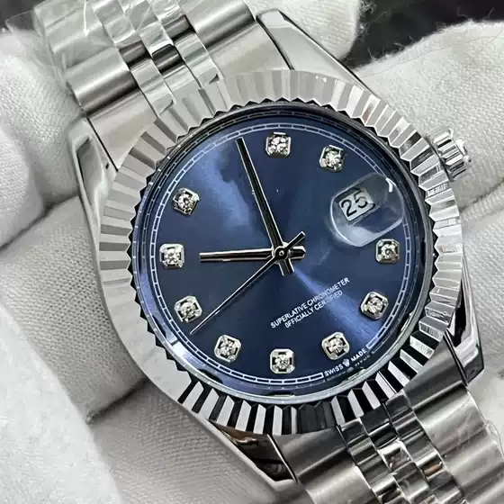 Foreign trade explosions men's and women's log labor single calendar steel belt quartz watch high quality five groups with manufacturers wholesale