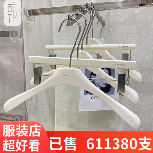 ���b���̰�ɫŮ�b��ľ�¼���W�t�ߙnľ�|����ѝ�A�������¼�