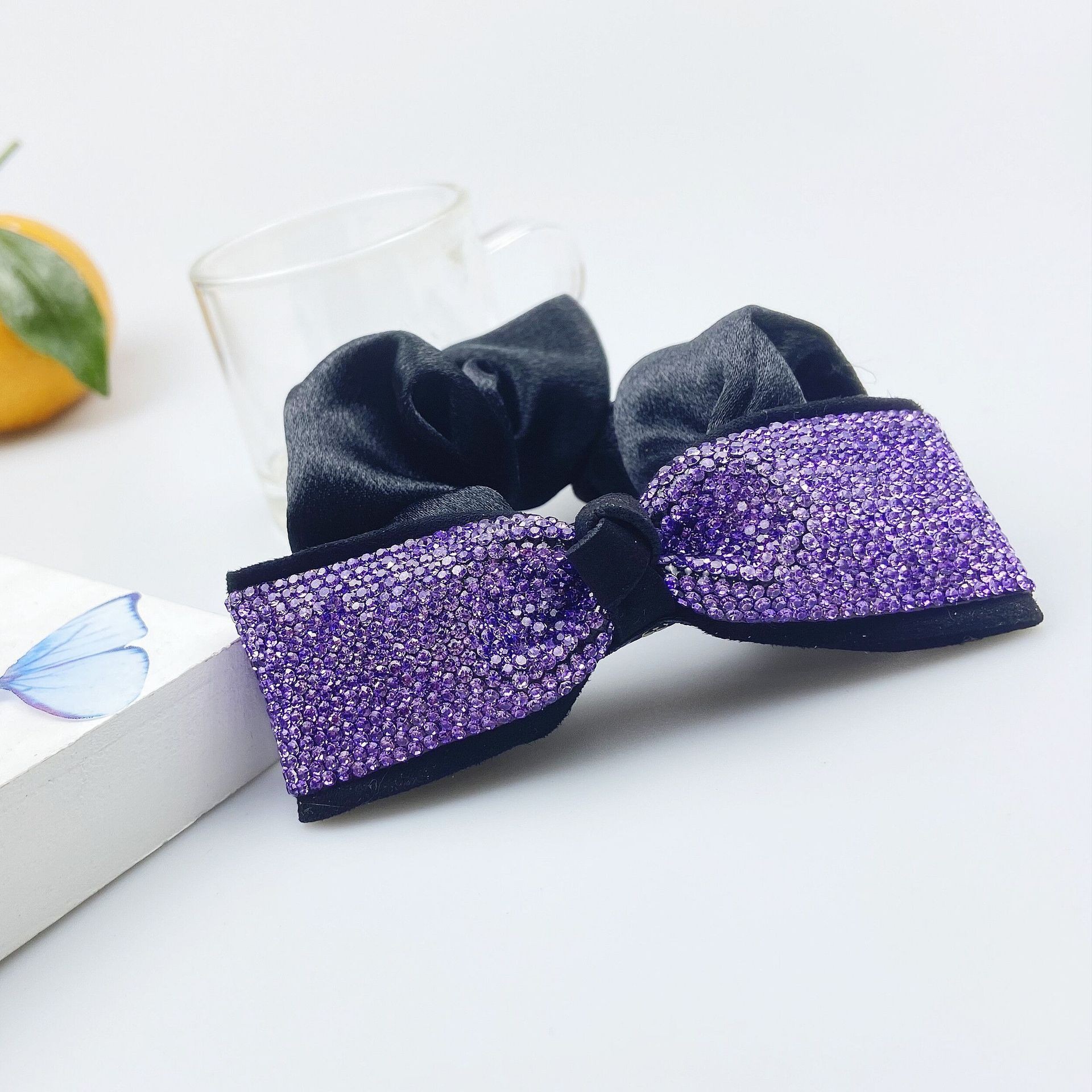 Diadema cuidadosamente seleccionada Diadema de diamantes de imitación Diadema de diamante completo Diadema de color púrpura oscuro 2025 Tocado de temperamento Changchun azul violeta popular accesorios para el cabello