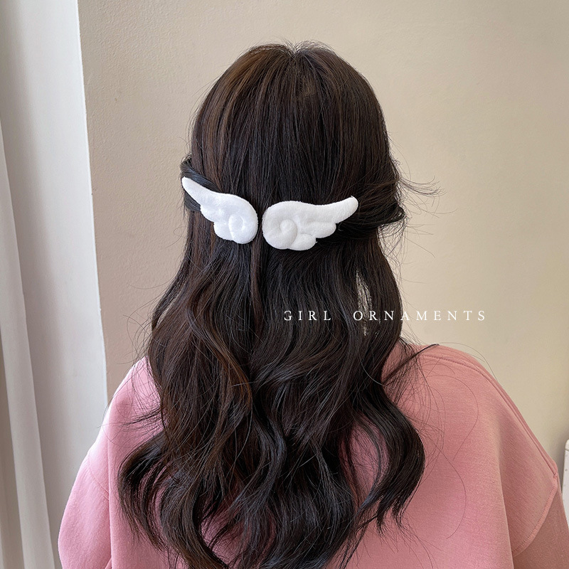 Japanese Magic Girl Sakura Xie Anran with Plush Angel Wings Hairpin Cute Side Clip Female Clip Headwear Japanese Magic Girl Sakura Xie Anran with Plush Angel Wings Hairpin Cute Side Clip Female Clip Headwear