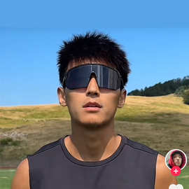 跨境新款时尚偏光太阳镜女防风自行车墨镜外销户外运动骑行眼镜男