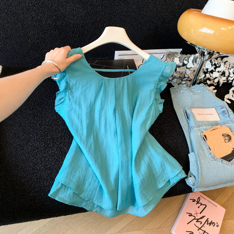 This Summer's Trendy Unique and Beautiful Tops Are Super Stylish, Korean-Style Shirts with a Twist at the Back and Chic Flutter Sleeves for Women This Summer's Trendy Unique and Beautiful Tops Are Super Stylish, Korean-Style Shirts with a Twist at the Back and Chic Flutter Sleeves for Women
