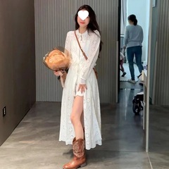 2025新款流行法式特显气质白色蕾丝裙显瘦连衣裙两件套中长款镂空