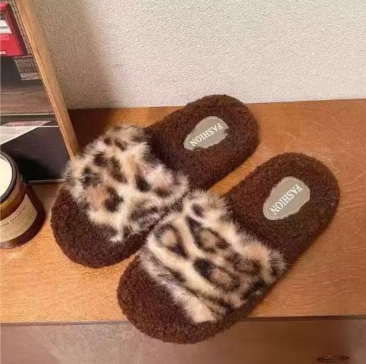 可爱豹纹KT猫毛毛拖鞋女新款室内室外穿防滑超市批发厚底棉拖鞋女