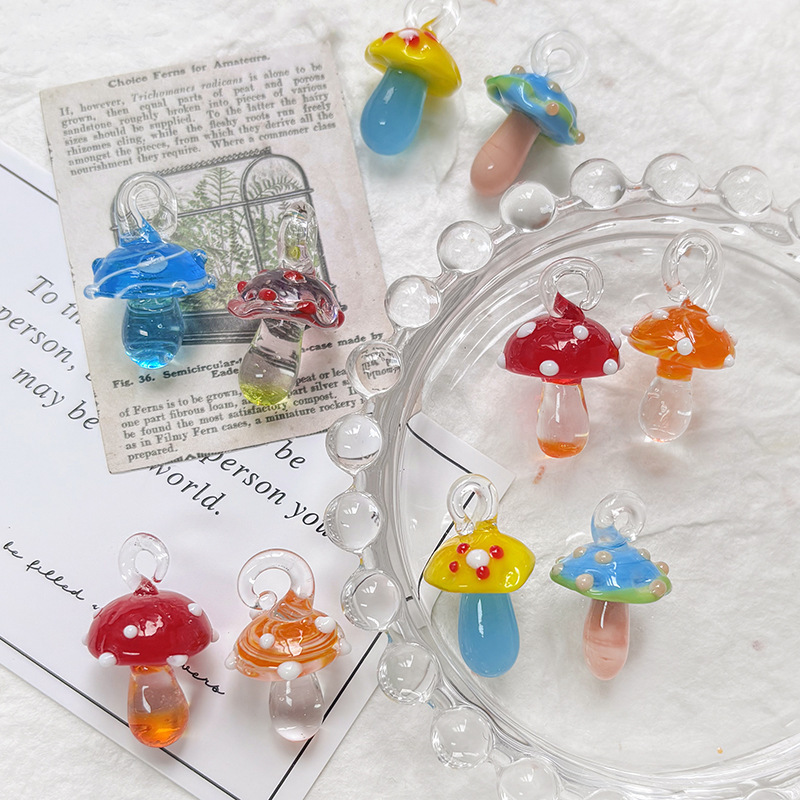 Cute ins Wave Point Mushroom Lamp Worker Glass Pendant diy Handmade Bracelet Necklace Beaded Beaded Accessories Material