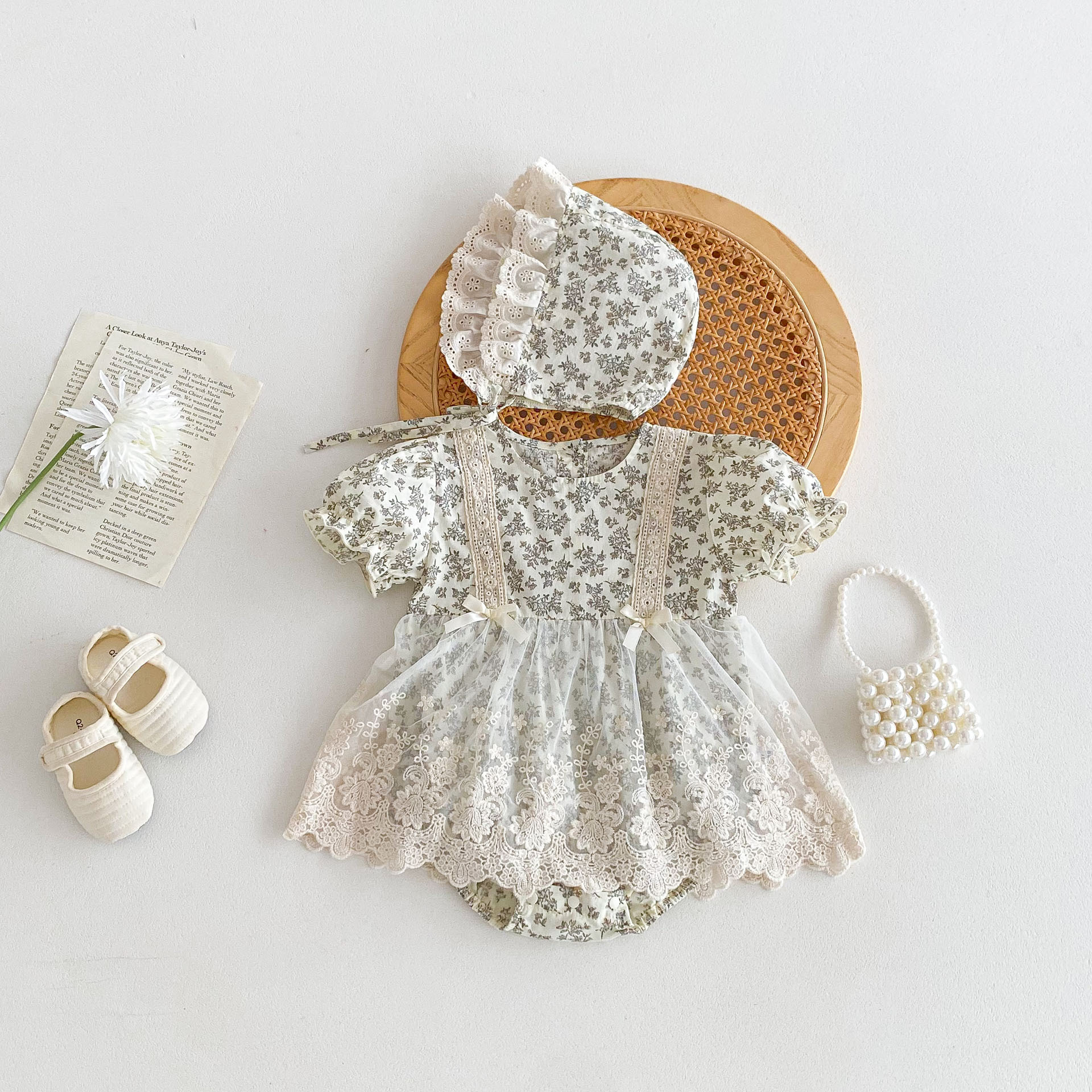 132g Weight Romper Children's Clothing Type Cotton, Lace Fabric Type Bodysuits Tops Type Baby(0-2Years) Age Group Regular Fit Fit Type Bag, Flower Pattern Summer Season Women's, Baby Girl'S Gender Elegant Style Elegant Bag Flower Cotton Lace Baby Rompers 无