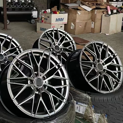 Civic Audi Accord Magotan: Hub