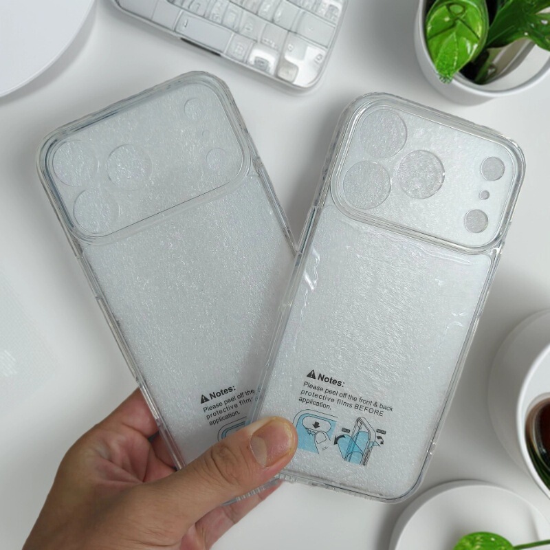 Highly Transparent 1.5mm Mobile Phone Case Suitable for iPhone 17 Anti-Fall and Durable Protective Cover Pc Hard Case Highly Transparent 1.5mm Mobile Phone Case Suitable for iPhone 17 Anti-Fall and Durable Protective Cover Pc Hard Case
